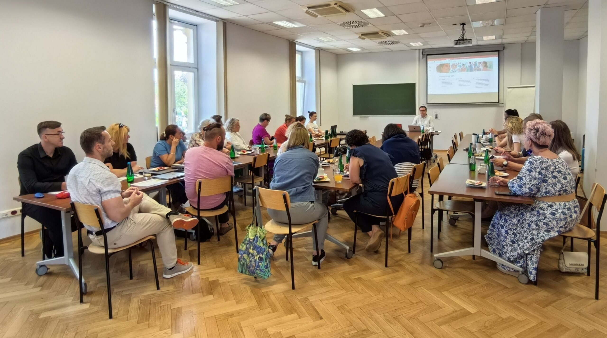 Studia podyplomowe „Deinstytucjonalizacja i rozwój usług publicznych” – nowoczesna edukacja dla praktyków polityki społecznej