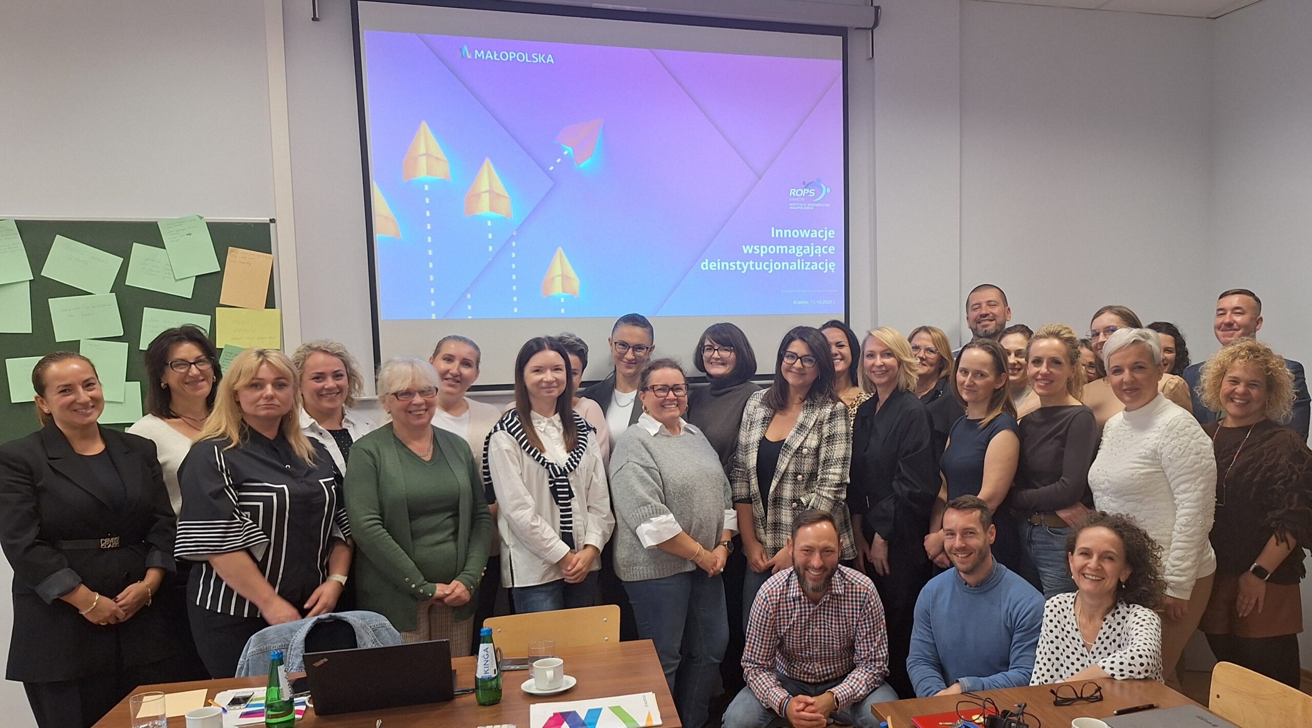 O innowacjach w deinstytucjonalizacji – Regionalny Ośrodki Polityki Społecznej w Krakowie inspiruje słuchaczy studiów podyplomowych MSAP UEK